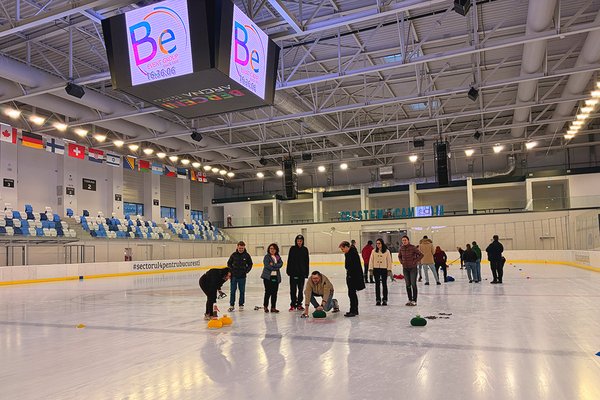 Fun Curling -Feature